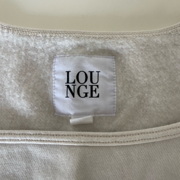 Cream set from lounge - Picture 3 of 5